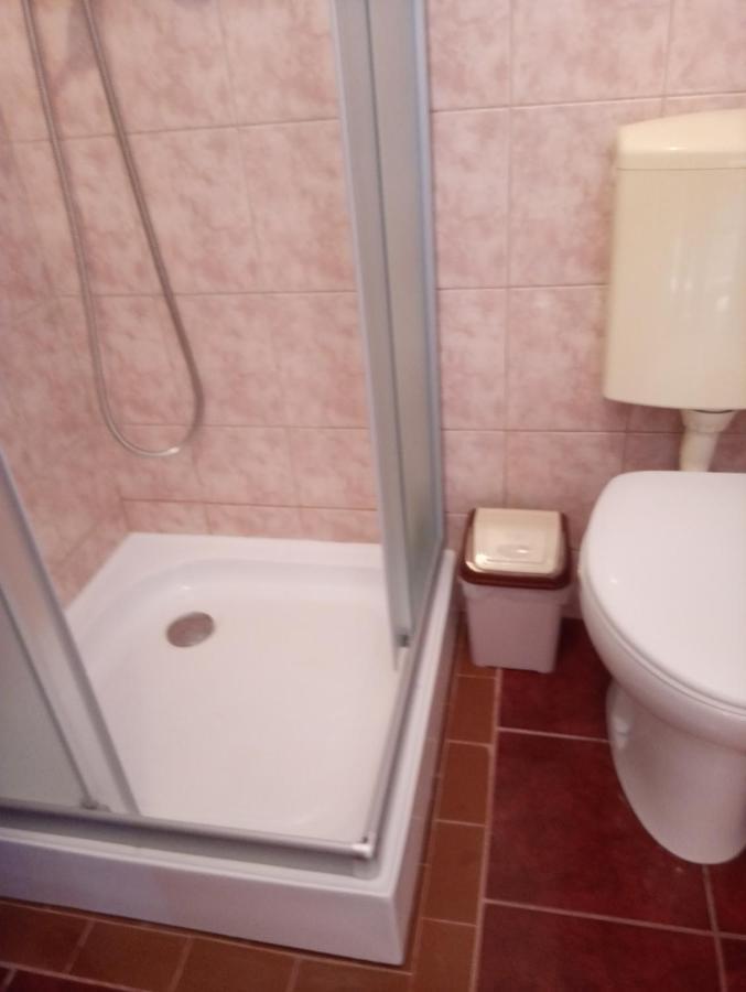 Liza Apartman Gyula Exterior foto