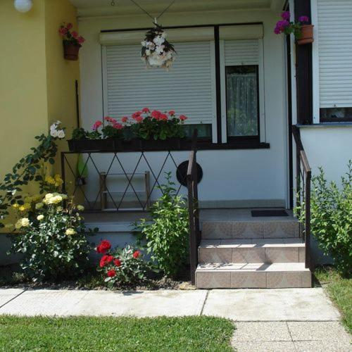 Liza Apartman Gyula Exterior foto